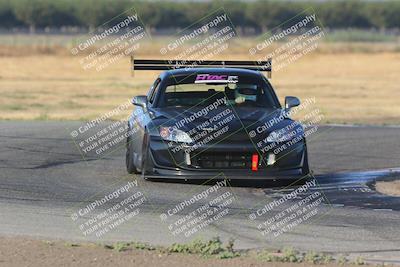 media/Sep-17-2023-Speed Ventures (Sun) [[7e780ba612]]/Red/Session 1 (Grapevine)/